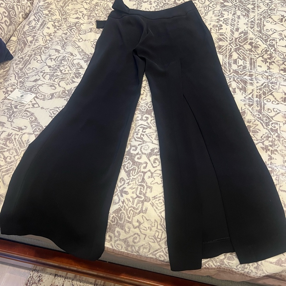 Chic Black Wide-Leg High-Waisted Pants